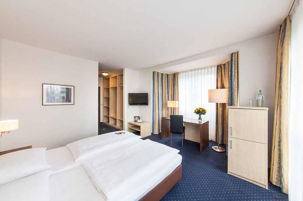 Hotel Mariella Köln Exteriör bild